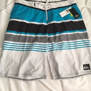 Quicksilver Board Shorts 34